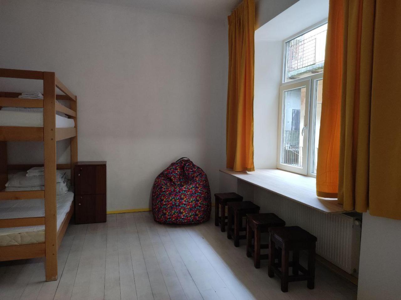 Hostel Europe-U Λβιβ Εξωτερικό φωτογραφία