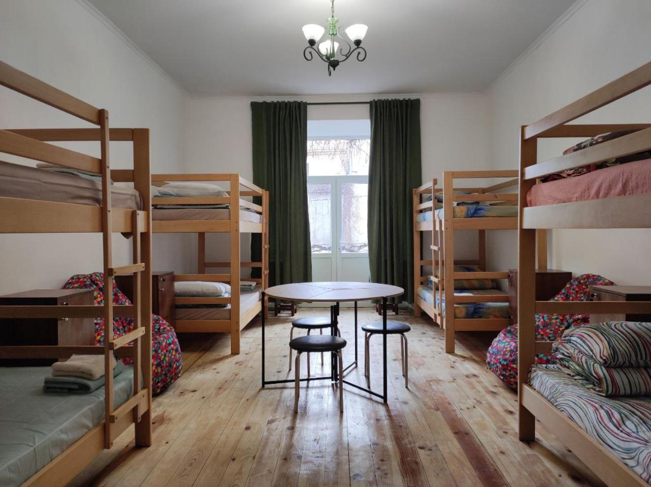 Hostel Europe-U Λβιβ Εξωτερικό φωτογραφία