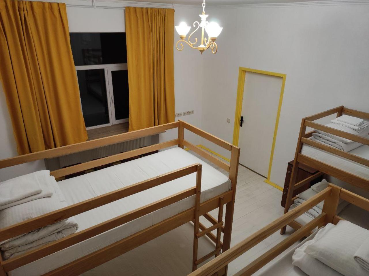Hostel Europe-U Λβιβ Εξωτερικό φωτογραφία