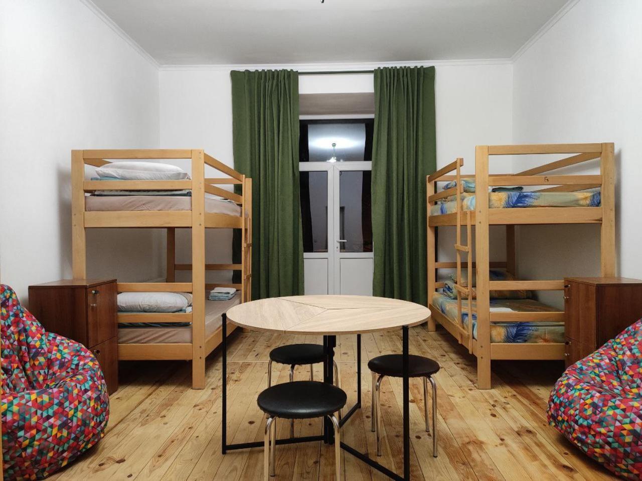 Hostel Europe-U Λβιβ Εξωτερικό φωτογραφία